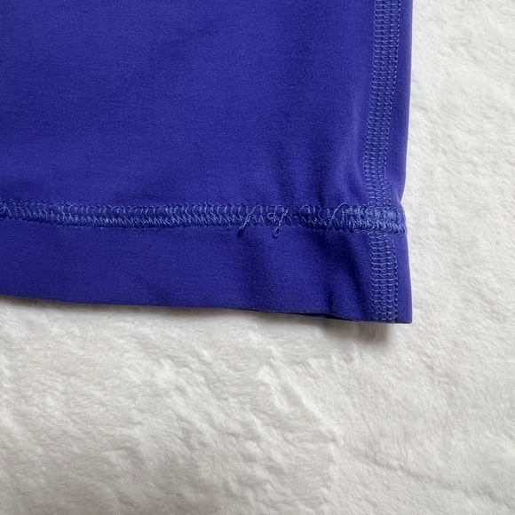 Lululemon Athletica - Picture 4 of 10